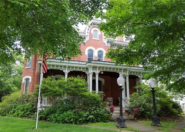 Property at 313 E Butler St, Mercer Boro - Mer, PA 16137, 4 beds, 1.5 baths