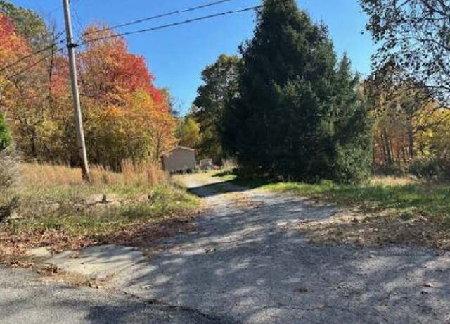 Property at 4101 Ridge Rd, Raccoon Twp, PA 15001, 3 beds, 1.5 baths