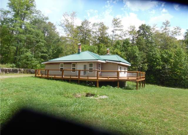 Property at 1276 Glades Pike, Jefferson Twp - Som, PA 15501, 2 beds