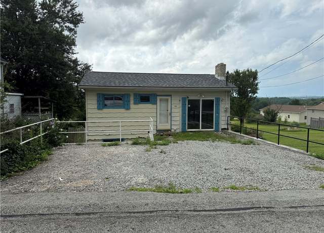 Property at 116 Kingston St, Unity  Twp, PA 15650, 3 beds, 2 baths