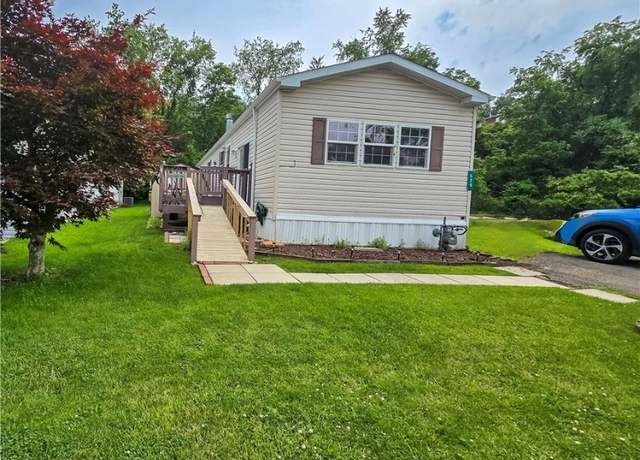 Property at 529 Lakeview Dr, Delmont, PA 15626, 2 beds, 2 baths