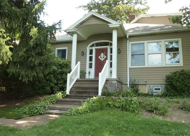 Property at 211 Abbe Pl, Delmont, PA 15626, 3 beds, 2 baths