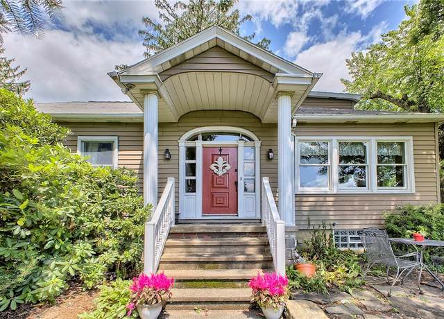 Property at 211 Abbe Pl, Delmont, PA 15626, 3 beds, 2 baths