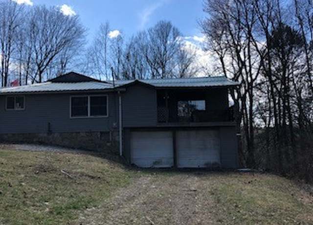 Property at 228 Gazebo Rd, Derry Twp, PA 15650, 2 beds, 1.5 baths