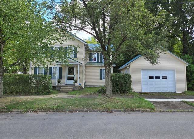 Property at 1401 Chestnut St, City Of Franklin, PA 16323, 3 beds, 1.5 baths