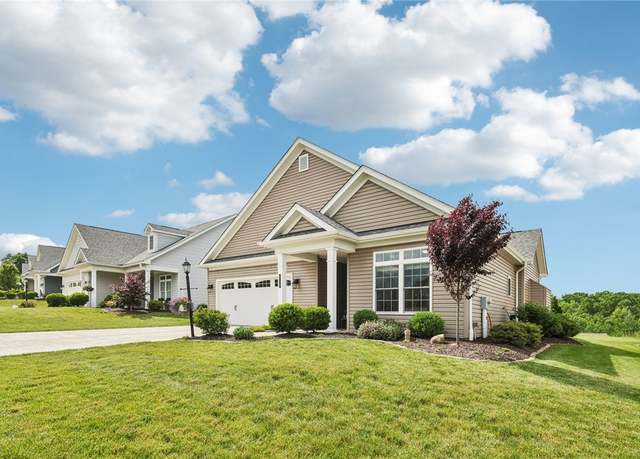 Property at 219 Brookside Dr, Cranberry Twp, PA 16066, 3 beds, 2 baths