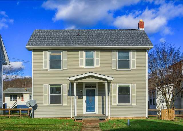 Property at 226 W Main St, Evans City Boro, PA 16033, 3 beds, 1 bath
