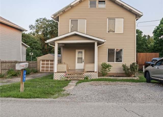 Property at 637 Memorial Dr, Plum Boro, PA 15068, 3 beds, 1 bath