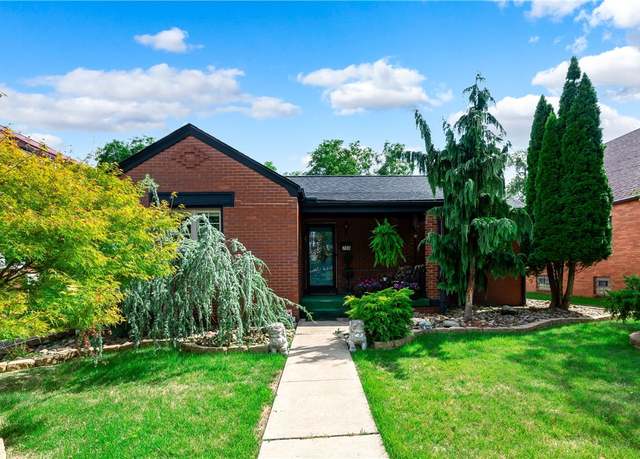 Property at 708 Harden Dr, Ross Twp, PA 15229, 2 beds, 1.5 baths