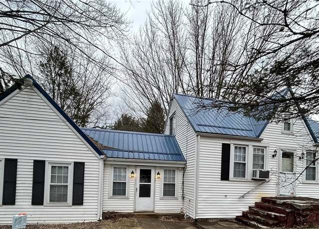 Property at 1307 Sun St, Connellsville, PA 15425, 3 beds, 1.5 baths