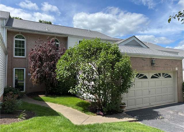 Property at 7039 Clubview Dr, South Fayette, PA 15017, 3 beds, 3 baths