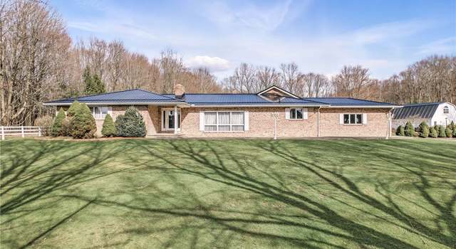 Photo of 190 Hamburg Rd, Hempfield Twp - Mer, PA 16125