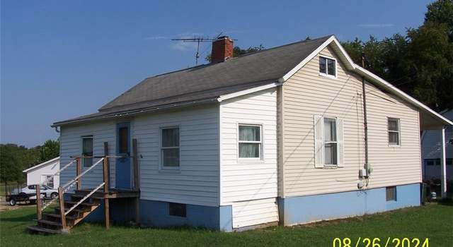 Photo of 1860 S Eighty Eight Rd, Greensboro, PA 15338