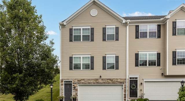 Photo of 668 Freedom Dr, Collier Twp, PA 15106
