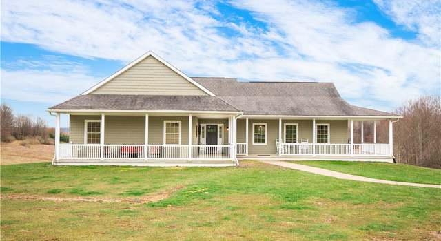 Photo of 262 Windy Point Rd, Marion Twp - But, PA 16038
