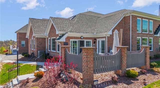 Photo of 1548 Parkwood Pointe Dr, Crescent, PA 15046