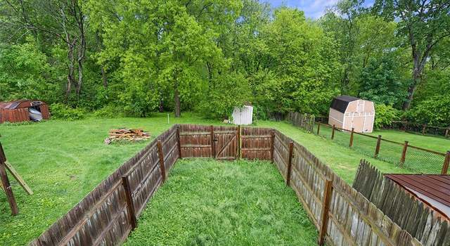 Photo of 40 Meanor St, Findlay Twp, PA 15126