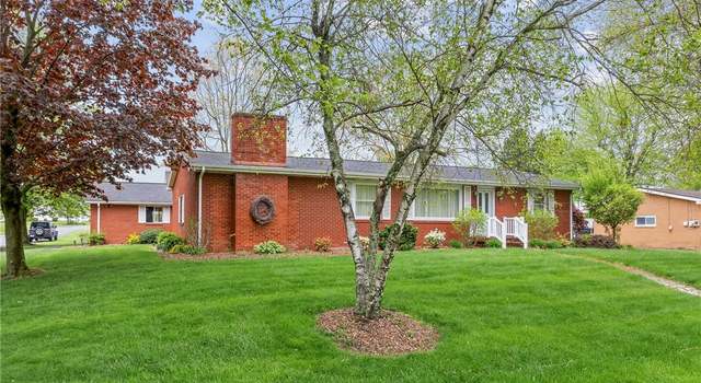 Photo of 108 Maple Ave, Ellwood City - Bea, PA 16117