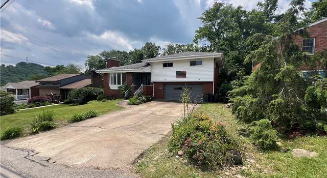 Photo of 2611 Poinsettia Dr, White Oak, PA 15131