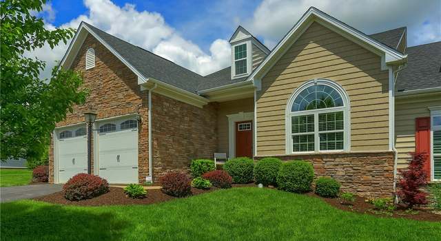 Photo of 4061 Overview Dr, Cecil, PA 15317