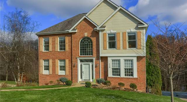 Photo of 710 Russett Mdw, Cranberry Twp, PA 16066