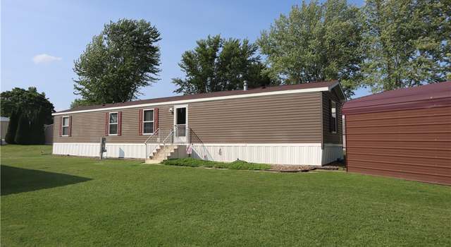 Photo of 143 Knobvue Dr, Freedom, PA 15042