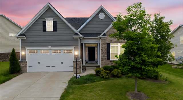 Photo of 1409 Diamond Ct, Upper St. Clair, PA 15241