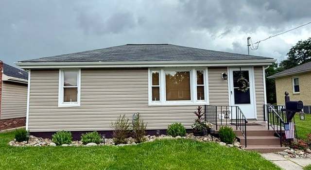Photo of 129 S Main St, Houston, PA 15342
