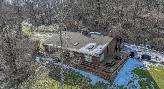 Photo of 125 Rock Camp Rd, New Freeport, PA 15352