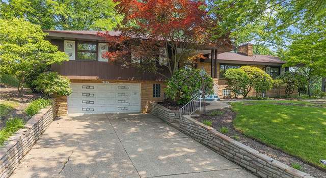Photo of 194 Southvue Dr, Whitehall, PA 15236