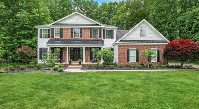 Photo of 2104 Pierce Bluffs Dr, Hermitage, PA 16148