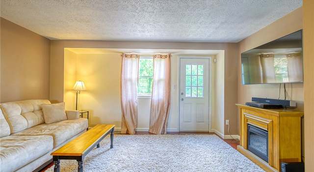 Photo of 170 Ligonier Ln, Plum Boro, PA 15068