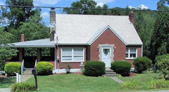 Photo of 311 Fry Hollow Rd, Hempfield Twp - Wml, PA 15639