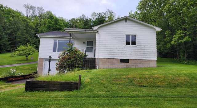 Photo of 454 4th St, Smithton, PA 15479