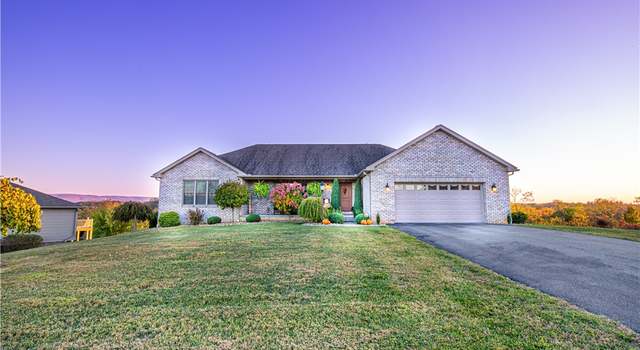 Photo of 3 Stone Ridge Dr, Menallen Twp, PA 15480