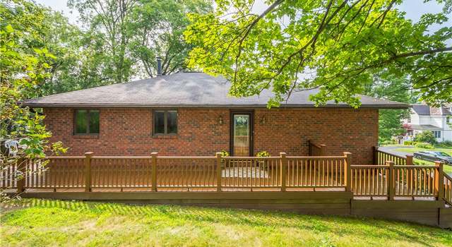 Photo of 424 N Highland Ave, Oakdale, PA 15071