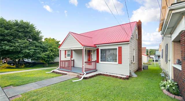 Photo of 447 Beaver St, Wampum, PA 16157