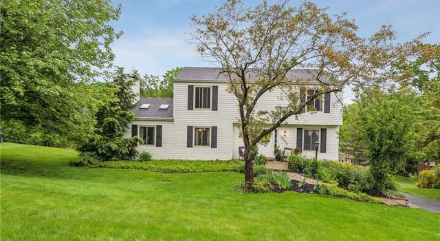 Photo of 2508 Corteland Dr, Upper St. Clair, PA 15241