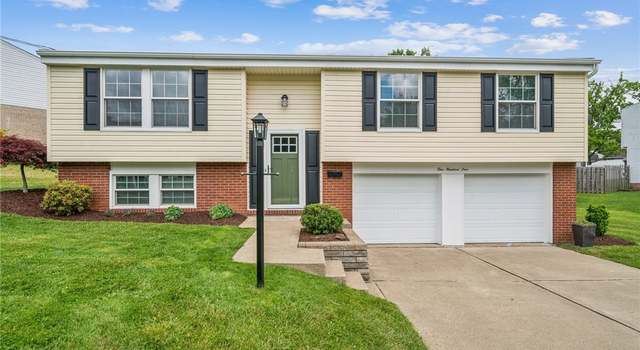 Photo of 105 Autumn Dr, Level Green, PA 15085