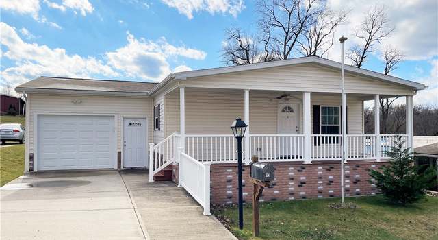 Photo of 13 Hilltop Dr, Finleyville, PA 15332
