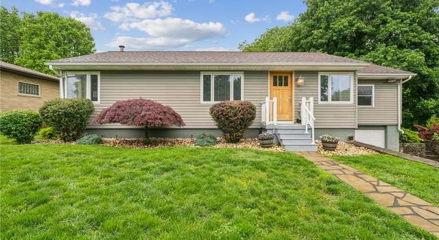 Photo of 1507 Woodlawn Dr, Unity  Twp, PA 15650