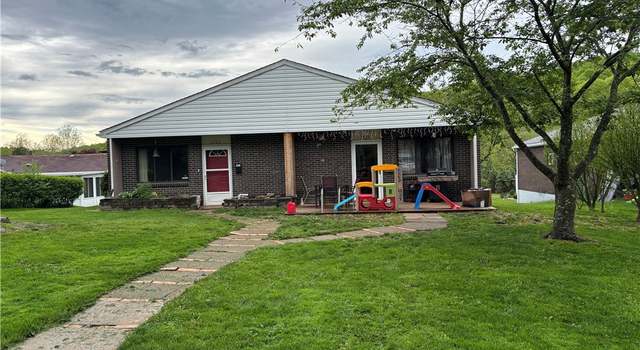 Photo of 2723 & 2725 Kingston Dr, Natrona Heights, PA 15065