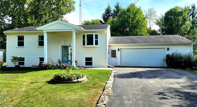 Photo of 39 Delmar Dr, Pymatuning Twp, PA 16125
