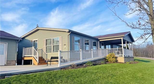 Photo of 106 Mountain View Dr, Berlin, PA 15530