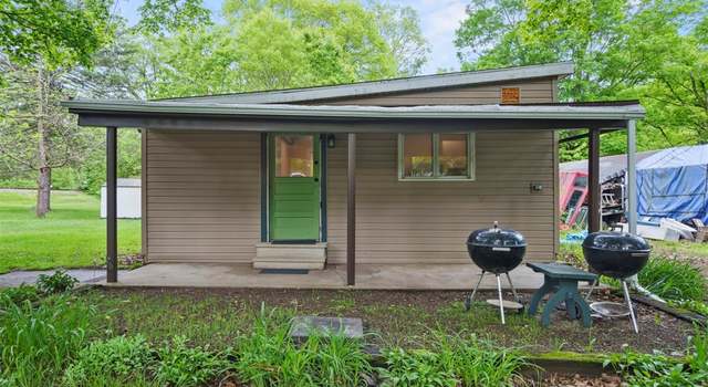 Photo of 110 Bush St, Fombell, PA 16123