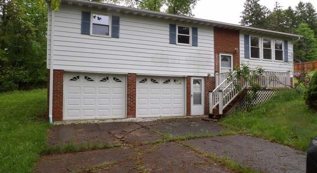 Photo of 319 Robin Dr, Franklin, PA 16323