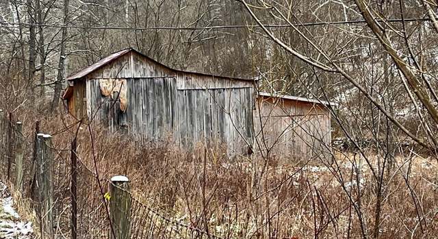 Photo of 402 Deep Valley Rd, New Freeport, PA 15352