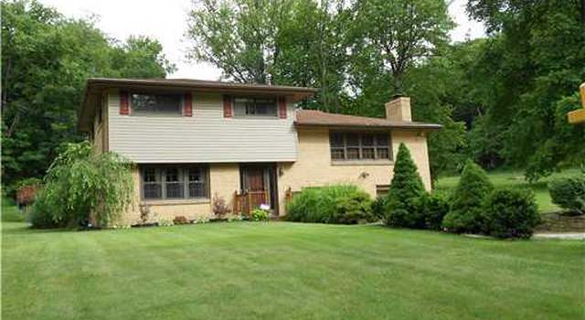Photo of 523 Joyce St, Allegheny Twp - Wml, PA 15613