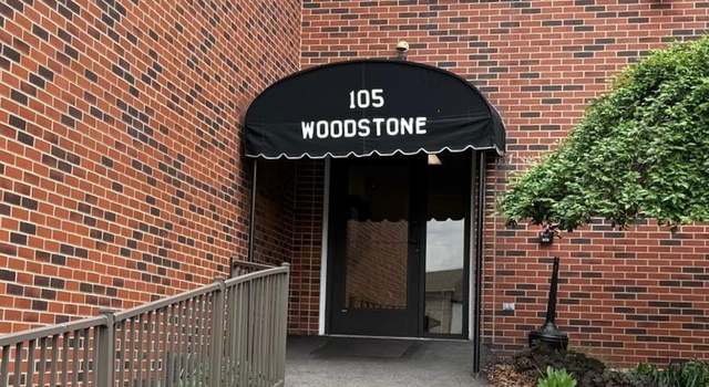 Photo of 105 Woodstone Ln #61, New Kensington, PA 15068