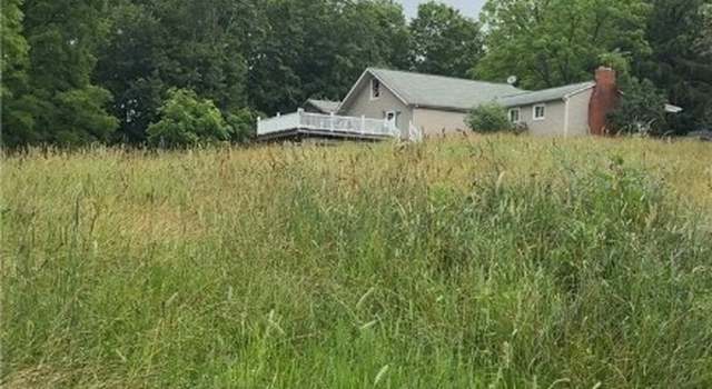 Photo of 38 Crain Dr, Burgettstown, PA 15021